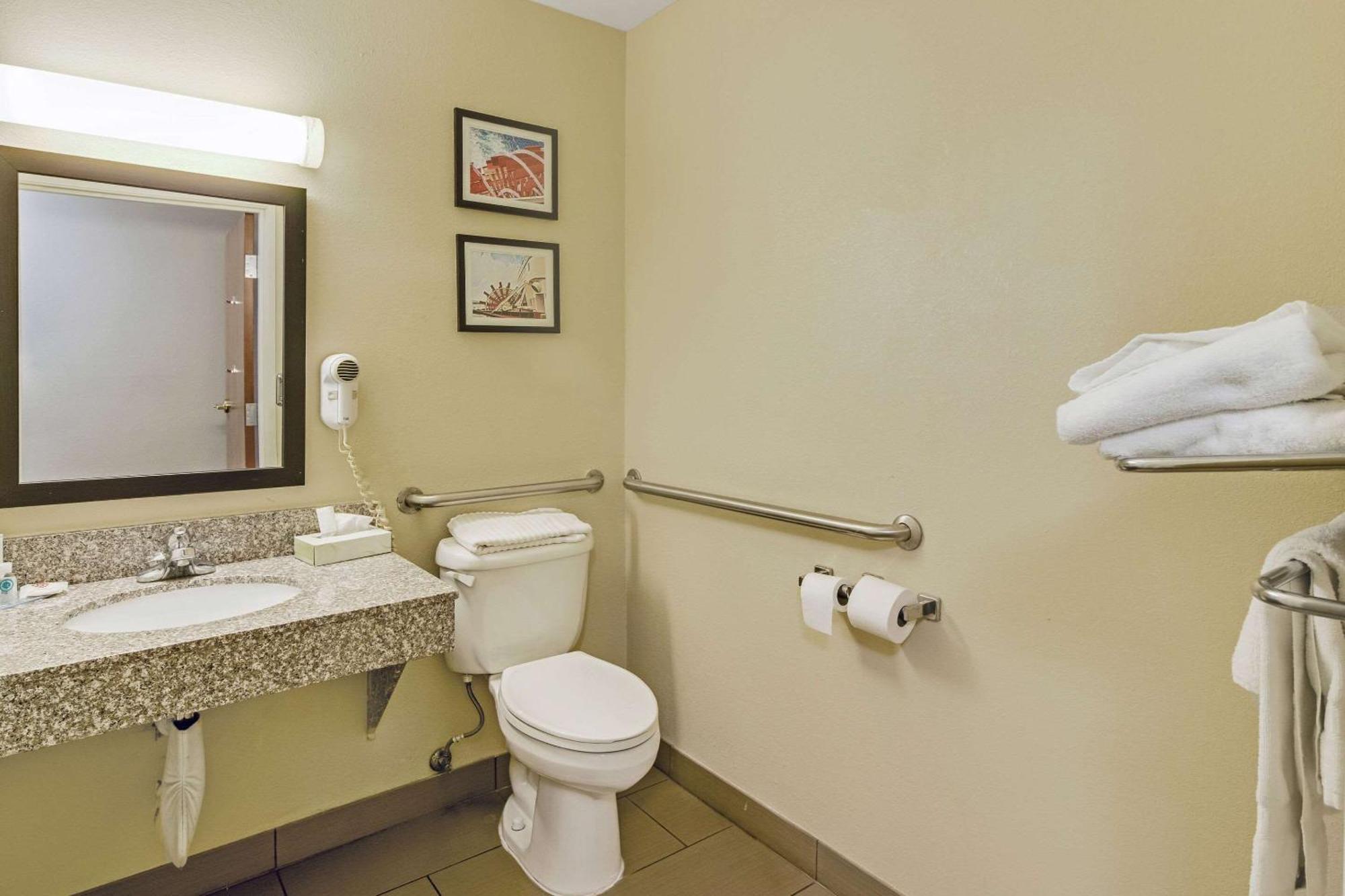 Comfort Inn Хендерсън Екстериор снимка